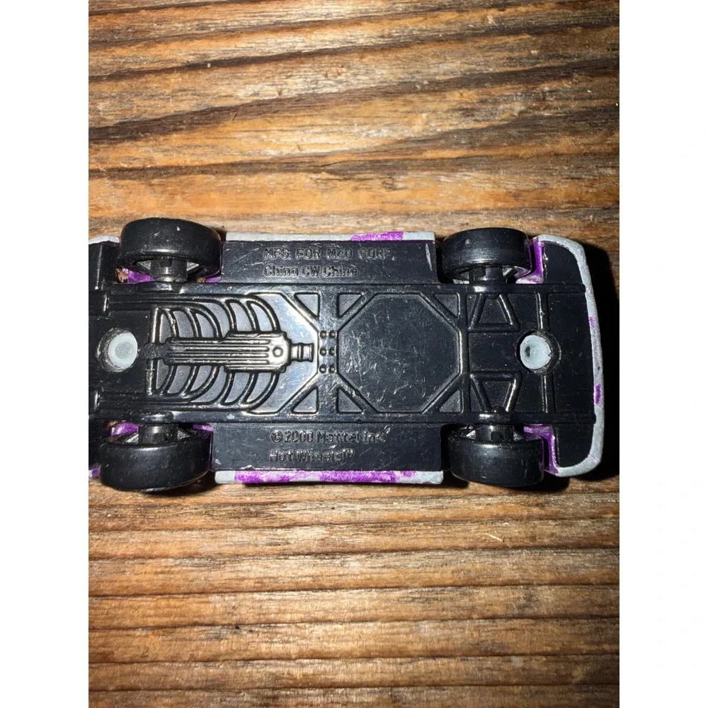 VTG 2000 Hot Wheels Lamborghini Diablo Purple Diecast Toy Car McDonalds Promo